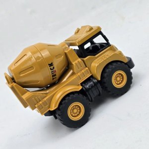 Camión Hormigonera de Juguete Amarillo - imagen 3