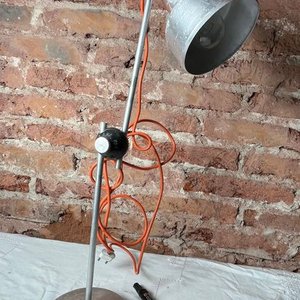 Lámpara de Escritorio Retro Metálica Ajustable - imagen 9