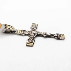 Colgante Cruz de Plata y Oro con Cristo - imagen 2