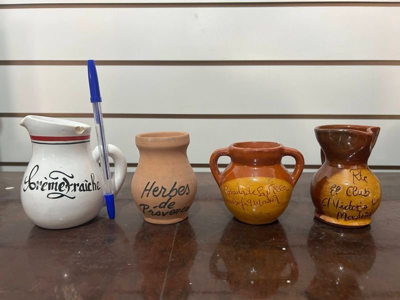 Lote de 4 Vasijas y Jarritas de Cerámica Artesanal