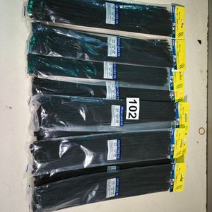 Set de 100 Precintos Negros de Nylon de 40 cm - imagen 2