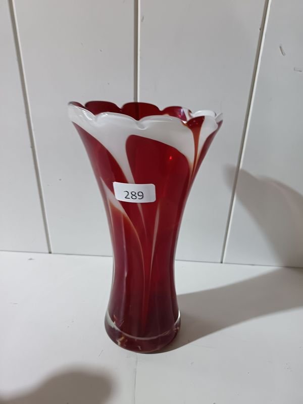 Florero de Vidrio Estilo Murano Rojo y Blanco