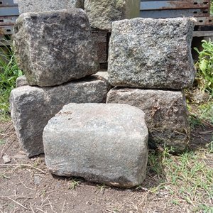 20 Adoquines de Granito Rústico para Construcción o Decoración - imagen 3