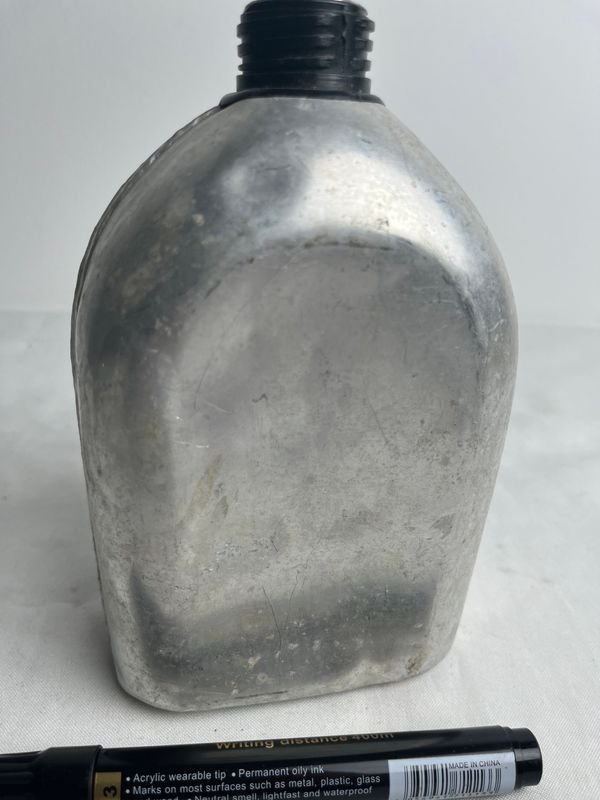 Botella de Metal con Cadena y Marcador - imagen 7