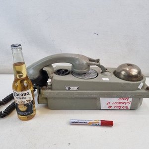 Lote siguiente: Teléfono de Submarino Hagenuk Kiel WSR Antiguo - Coleccionismo y Decoración