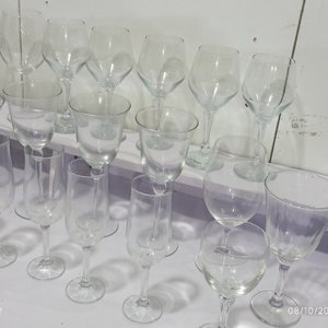Lote de 27 Copas de Vidrio Transparente: Agua, Vino, Champán, Aperitivo y Licor - imagen 4
