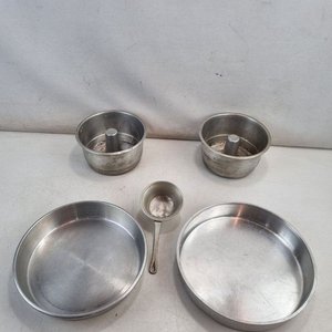 Lote de Moldes de Repostería y Colador de Cocina en Aluminio - imagen 1