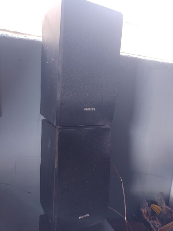 Parlantes Philips en buen estado - imagen 4