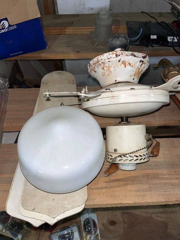 Ventilador de Techo Blanco con Lámpara - imagen 1
