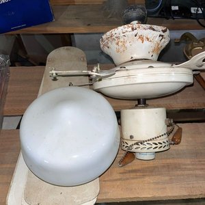 Ventilador de Techo Blanco con Lámpara - imagen 1
