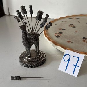 Lote anterior: Set de Pinchos para Aperitivos "Frances" con Figura de Llama y Posafuente de Loza