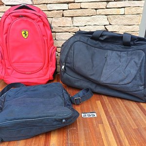 Lote anterior: Mochila Roja Ferrari y Bolsos de Viaje Lufthansa
