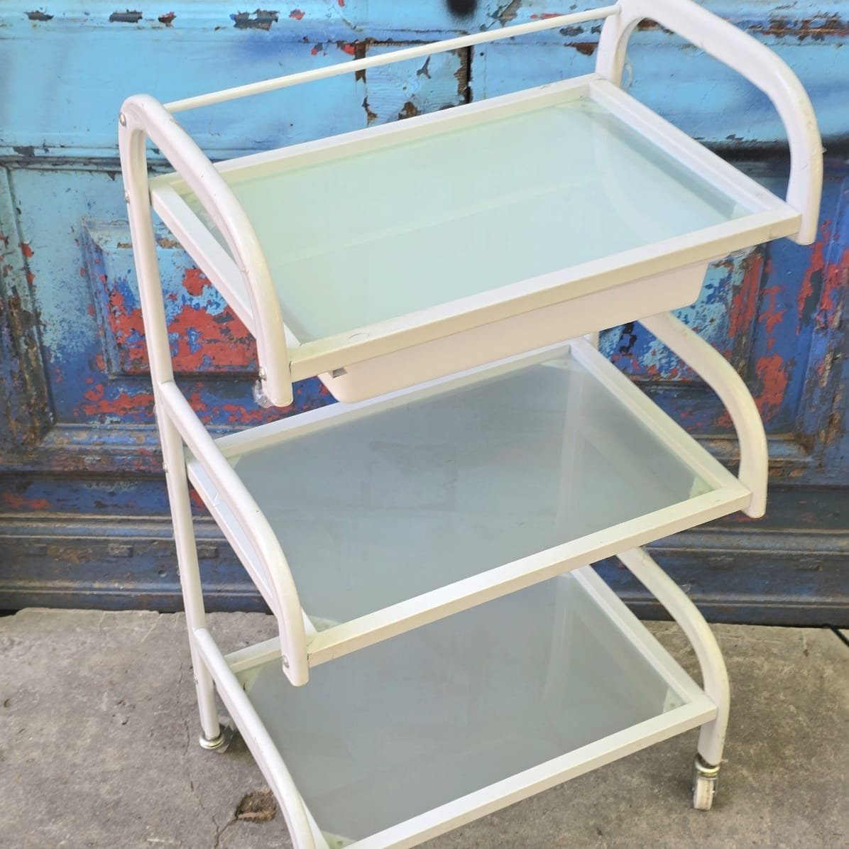 Item lote-14-carro-auxiliar-3-estantes-y-1-cajon - Image 5