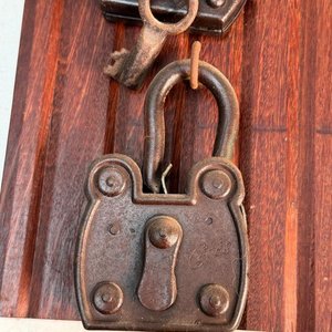 4 Candados Antiguos de Hierro con Llaves - imagen 5
