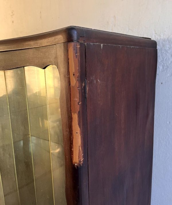 Muebles de lujo con detalles ornamentales y hardware de bronce - imagen 13