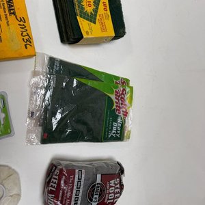 Lote de Esponjas, Discos de Pulir y Accesorios para Lijadora - imagen 2