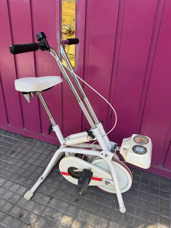 Bicicleta fija de alta calidad - imagen 2