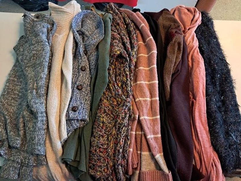Lote anterior: Lotes de ropa de invierno para hombre y mujer