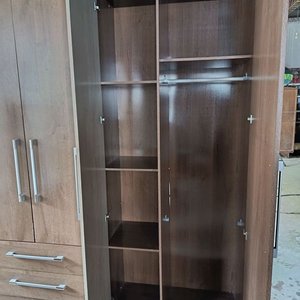 Ropero Grande de MDF con 6 Puertas y 3 Cajones - imagen 5