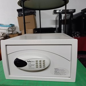 Cofre de Seguridad Safepace Digital con Puerta Metálica Reforzada - imagen 2