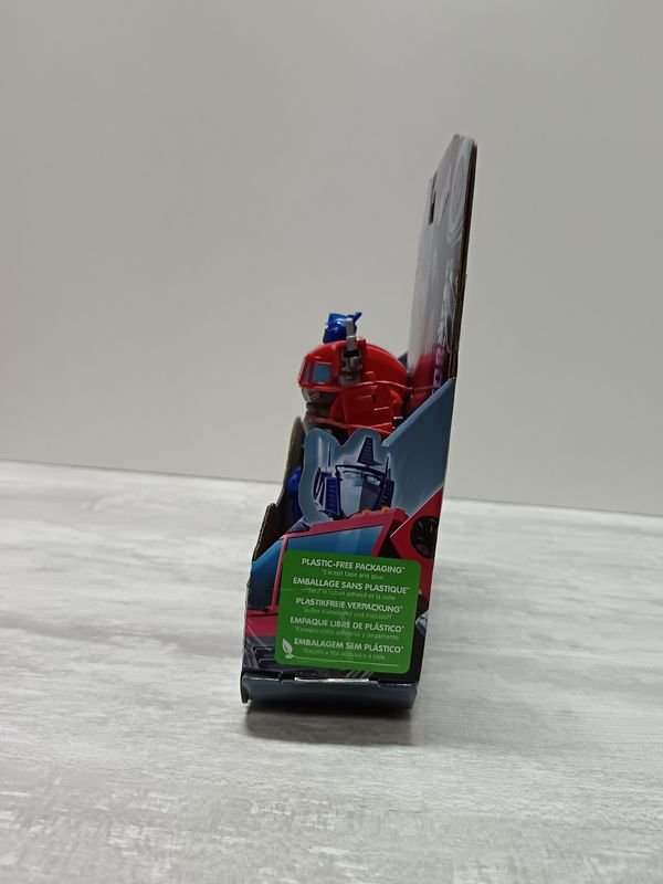 Transformador Hasbro EarthSpark Optimus Prime - imagen 2