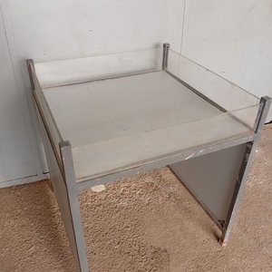 2 Cubos Exhibidores Grises con Estantes Transparentes - imagen 4
