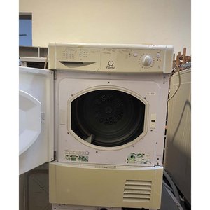 Secarropas Indesit Blanco con Detalles de Óxido - imagen 2