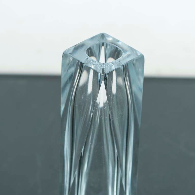 Florero de cristal facetado - Medidas: 5x17cm - imagen 2