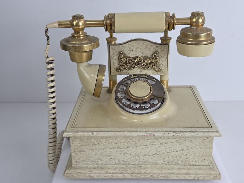 Teléfono Vintage de la Década de 1960 - imagen 2