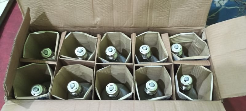Lote siguiente: Lámparas de luz mixtas de 500 vatios nuevas