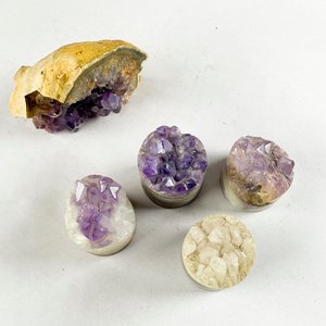 Cinco piedras amatistas diferentes - imagen 2