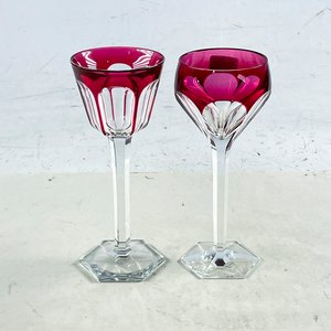 Par de Copas de Cristal Tallado Color Rubí - imagen 1