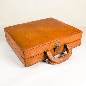 Lote anterior: Neceser Marrón Estilo Portafolios Vintage