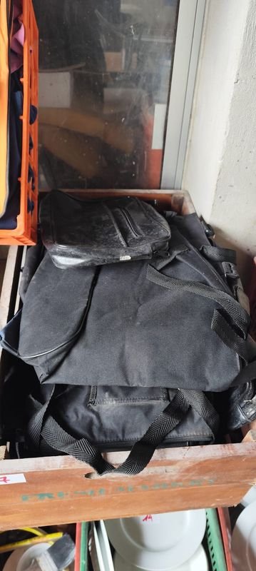 Lote de Bolsos y Morrales Variados