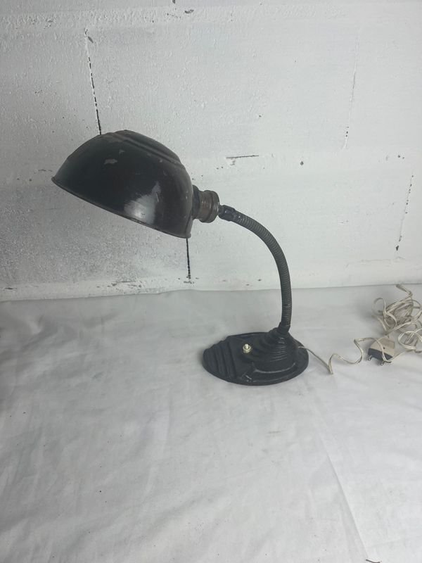 Antigua lámpara de escritorio para decorar - imagen 4