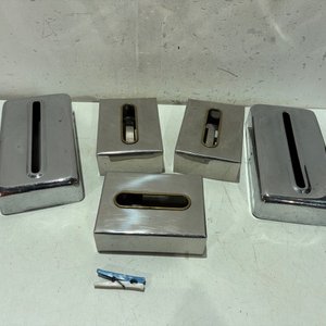 Lote siguiente: Servilleteros de Acero Inoxidable Plateado
