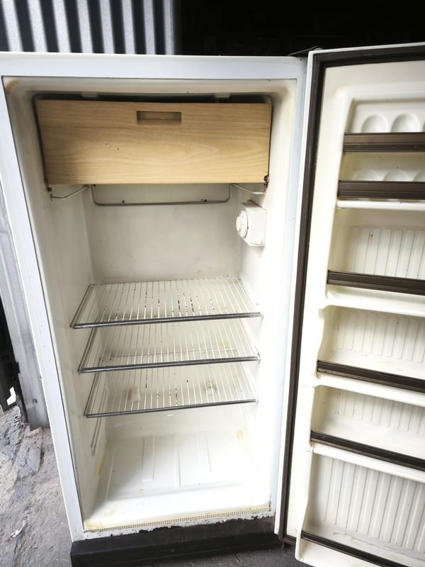 Heladera Funcionando con Congelador y Temperatura Control - imagen 6