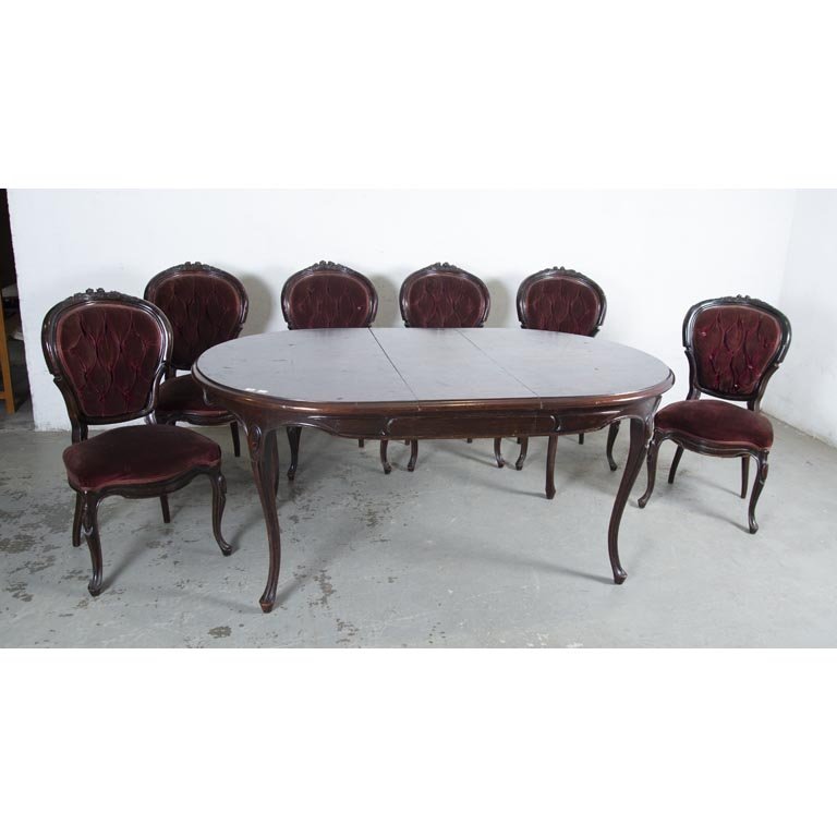 Juego de Comedor Victoriano Oval: Mesa y 6 Sillas Bordó Tapizadas