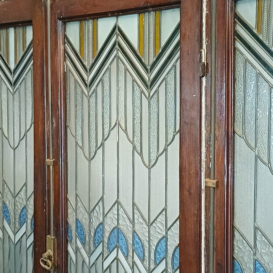 Ventana antigua con vitrales y marco en cedro - imagen 6