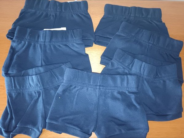 Shorts lisos de calidad, nuevos y sin usar - imagen 2
