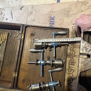 Lote de Accesorios para Rectificadora: Carro de Desplazamiento, Instrumento de Centrado y Porta-Piedras - imagen 5