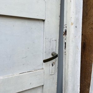 Lote de 2 Puertas Blancas de Madera - imagen 2