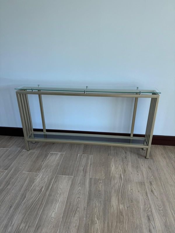 Consola en metal laqueado con tapa de espejo - imagen 1