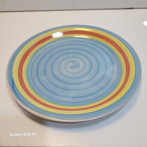 12 Platos de Cerámica con Diseño Espiral Celeste y Naranja - imagen 3