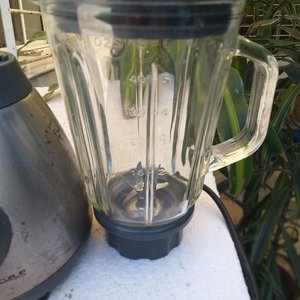 Licuadora MGF de Vidrio Grueso - Funciona Perfecto - imagen 3
