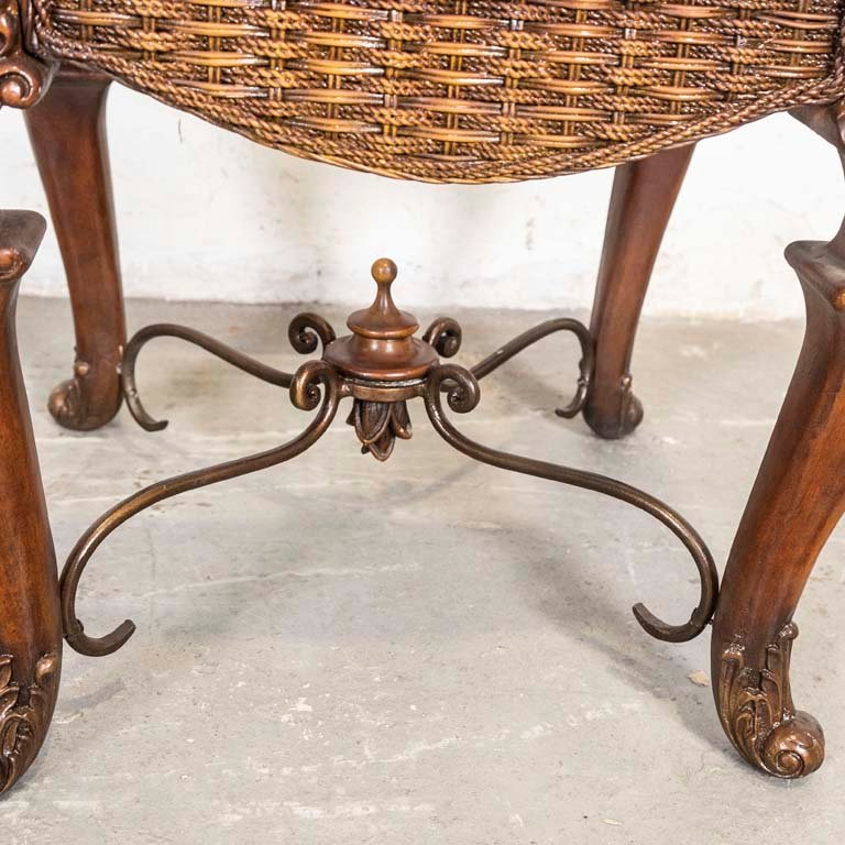 Mesa de living en madera y metal con detalles en la pintura - imagen 3