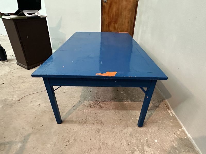 MESA DE TALLER DE INFANTES - Venta en remate - imagen 3