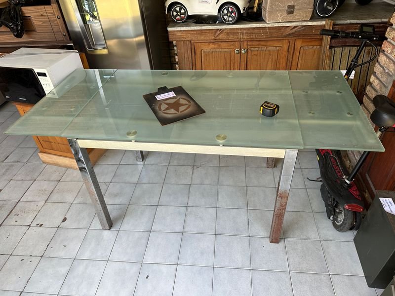 Mesa de comedor extensible con 6 sillas y forros - imagen 4