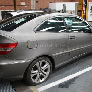 Mercedes-Benz CLK 230 Coupé Gris y Blanco - imagen 4