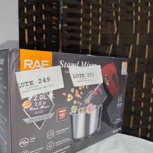 Batidora Eléctrica RAF Roja con Bol de Acero, 7 Velocidades y 2 Juegos de Paletas - imagen 4